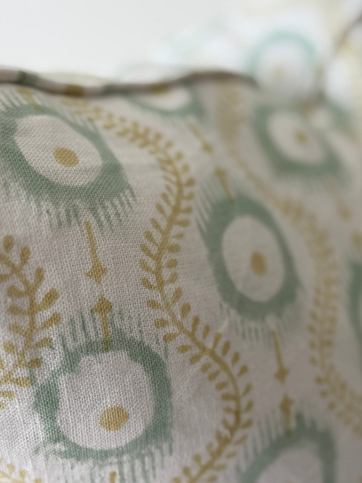 Aztec Stream (Lumbar)